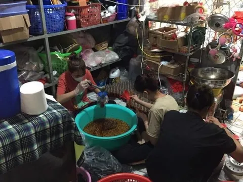 Xử phạt 37,5 triệu đồng cơ sở sản xuất, kinh doanh thực phẩm "bẩn" ở Vĩnh Long