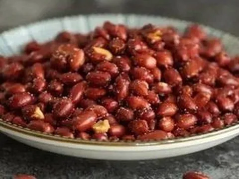 WHO cảnh báo 2 chất gây ung thư nhóm 1 thường ẩn náu trong mâm cơm gia đình bạn