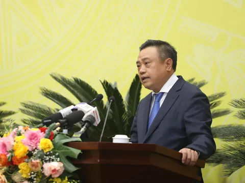 Chủ tịch Hà Nội: Dừng bán vé, hạ thấp tường rào công viên Thống Nhất