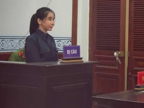 Trộm đồng hồ Rolex của bạn trai, hoa hậu Kỳ Anh lãnh 7 năm tù