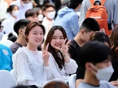 Tuyển sinh đại học năm 2023: Sẽ không chỉ bằng điểm thi tốt nghiệp THPT