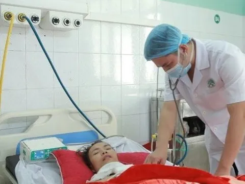 Giành giật sự sống cứu người phụ nữ bị vỡ tim do tai nạn giao thông