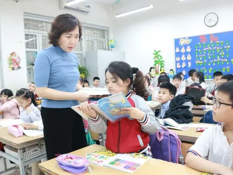 Chuyên gia lưu ý cách phòng bệnh cho trẻ khi tới trường trong ngày rét đậm, rét hại