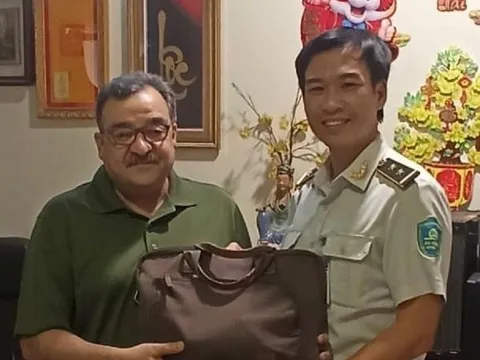 Trao trả hơn 1,8 tỉ đồng hành khách để quên ở sân bay Tân Sơn Nhất trong năm 2022