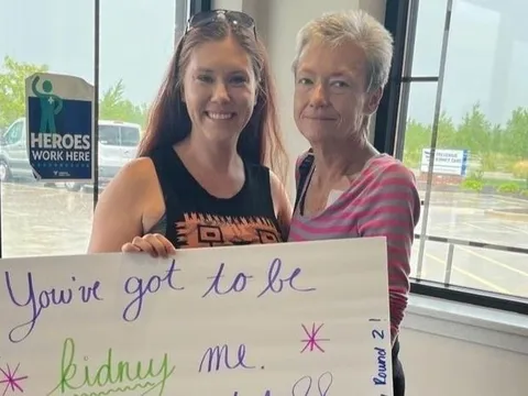 Con gái 2 lần hiến tạng cứu sống mẹ