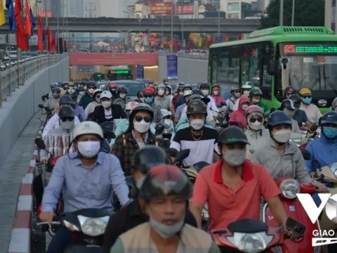 Hà Nội đẩy mạnh xóa điểm “nóng” ùn tắc giao thông dịp cận Tết