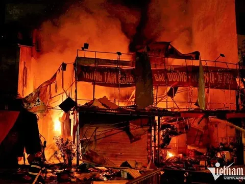 Xác định nguyên nhân vụ cháy nổ làm ba người bị bỏng ở Hà Nội: Do sử dụng bếp ga để ăn lẩu