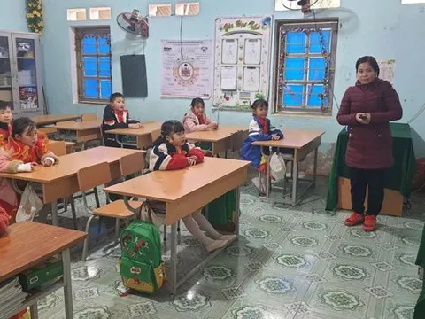 Tiết kiệm để thưởng Tết cho giáo viên: Nơi vài trăm nghìn, chỗ hơn chục triệu