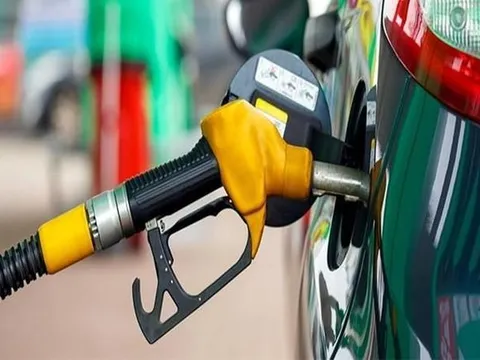 Yêu cầu bảo đảm sản xuất, cân đối cung cầu, bình ổn giá hàng hóa dịp Tết