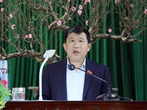 Chủ nhiệm Ủy ban Đối ngoại Vũ Hải Hà tặng quà tết gia đình chính sách tại Nam Định