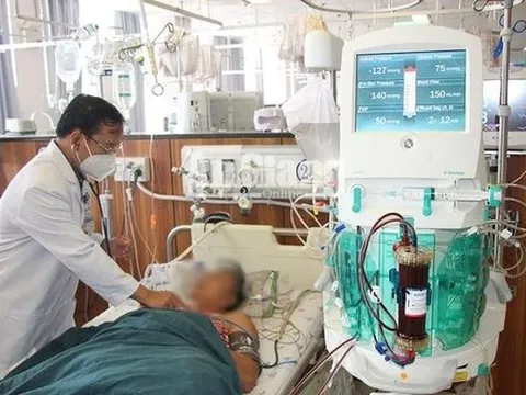 Làm rõ nguyên nhân vụ 35 người ngộ độc sau khi ăn chè từ thiện