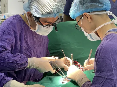 Lần đầu tiên Việt Nam ghép đa tạng tim - thận cùng lúc cho một bệnh nhân