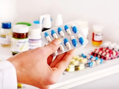 Nóng: Bộ Y tế gia hạn thêm hơn 700 thuốc, vaccine và sinh phẩm y tế