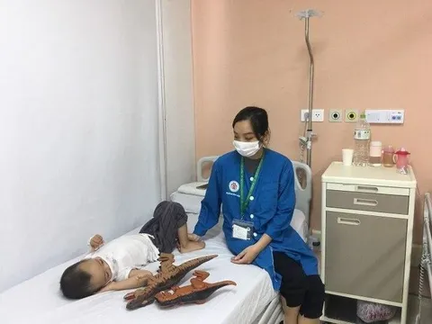Nhiều trẻ nhập viện do mắc cúm A, cách nào để phòng biến chứng nguy hiểm?