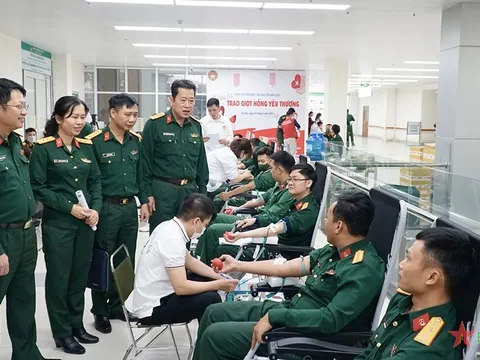 Sôi nổi Ngày hội hiến máu tình nguyện tại Bệnh viện Quân y 103
