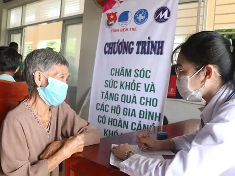 Chăm sóc sức khỏe nhân dân toàn diện, không chỉ dừng ở khám, chữa bệnh
