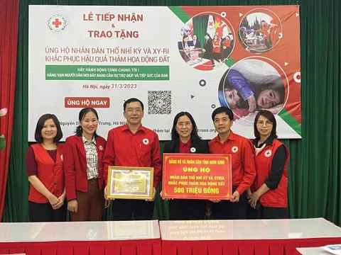 Ninh Bình trao 500 triệu đồng ủng hộ nhân dân Thổ Nhĩ Kỳ và Syria