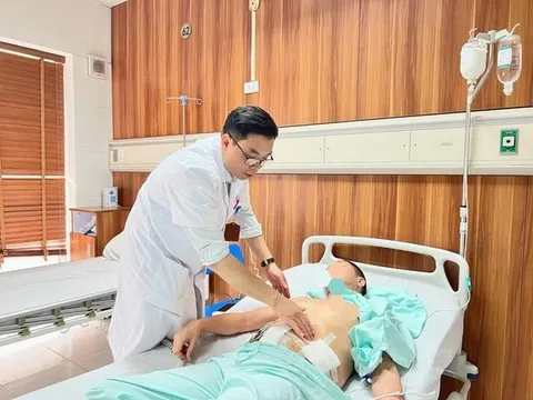 Người đàn ông thủng ruột vì thói quen rất nhiều người Việt mắc phải