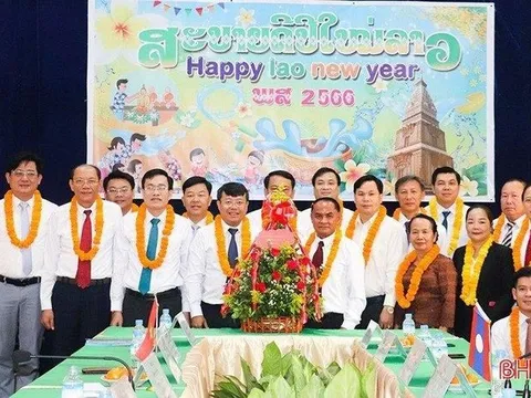 Lãnh đạo TP Hà Tĩnh chúc tết Đảng bộ và Nhân dân huyện Pạc Xăn