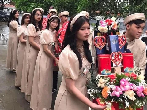 Hải Dương: Thanh niên bê tráp đám cưới, đám hỏi để gây quỹ tình nguyện