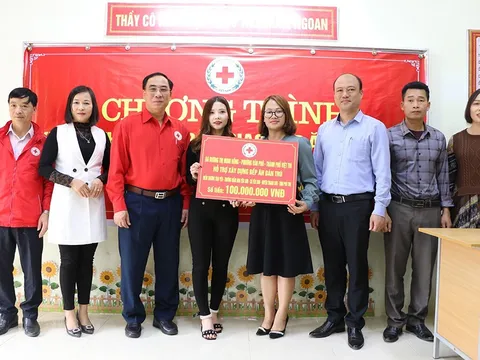 Phú Thọ: Bàn giao bếp ăn bán trú cho điểm trường mầm non Trại Yên