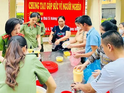 Công an quận Tây Hồ (Hà Nội): Mang yêu thương đến với bệnh nhân nghèo