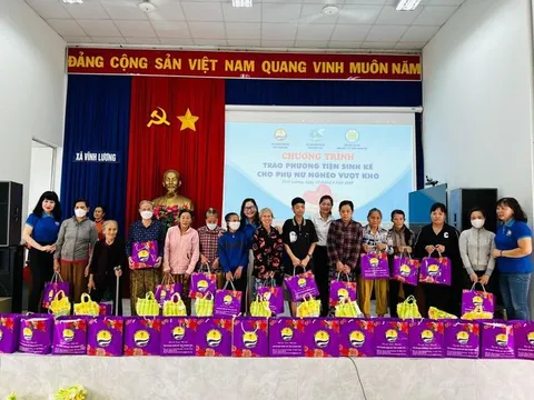 Khánh Hòa: Trao phương tiện sinh kế cho phụ nữ khuyết tật, phụ nữ có hoàn cảnh khó khăn