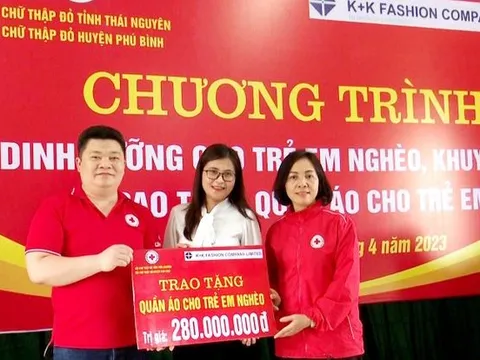 Thái Nguyên: Trao tặng 3.000 bộ quần áo cho trẻ em có hoàn cảnh khó khăn