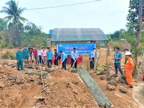 Công ty Điện lực Đắk Nông xây nhà tình nghĩa cho hộ nghèo