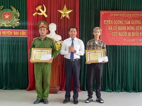 Khen thưởng tấm gương dũng cảm vật lộn với dòng nước xiết để cứu người nhảy cầu tự tử