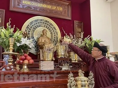 Đại sứ quán Việt Nam tại Pháp tưởng nhớ các Vua Hùng