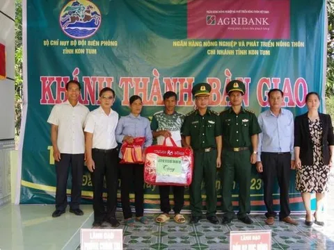 Kon Tum: Khánh thành, bàn giao 'Nhà tình nghĩa'' cho gia đình có hoàn cảnh khó khăn trên khu vực biên giới