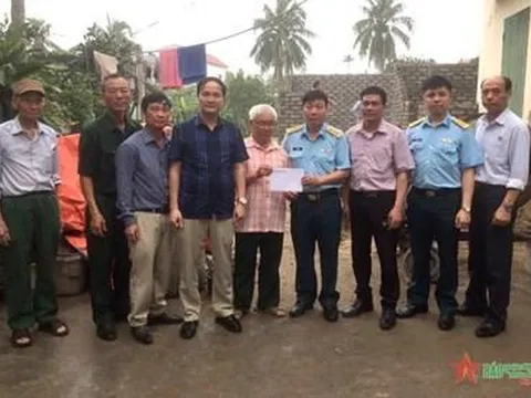 Tấm lòng của Bộ đội Phòng không - Không quân