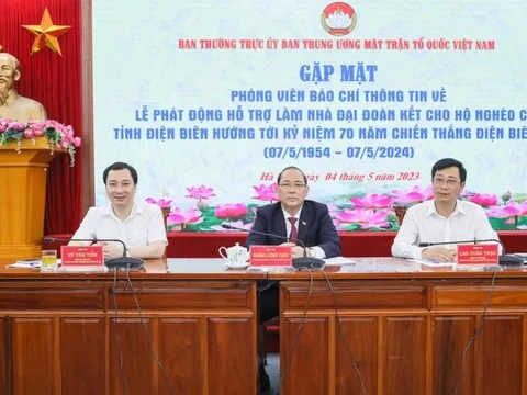 Triệu tấm lòng yêu thương - Nghìn mái nhà hạnh phúc