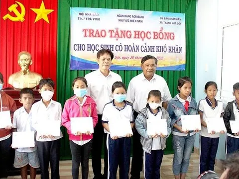 Tháng Hành động vì trẻ em năm 2023 với chủ đề 'Chung tay giảm thiểu tổn hại trẻ em'