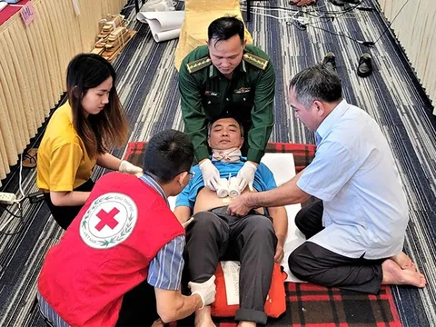 Phổ cập kỹ năng sơ cấp cứu cho cộng đồng