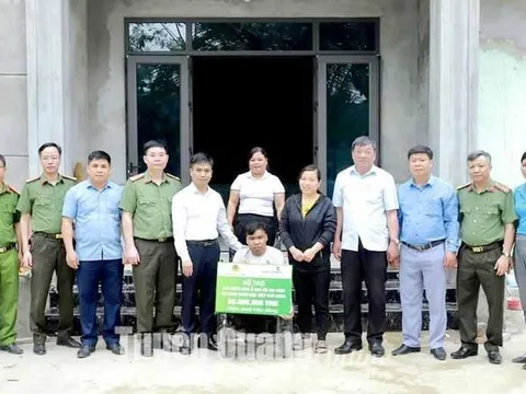 Tuyên Quang: Trao nhà tình nghĩa cho 2 hộ dân tộc thiểu số nghèo ở Chiêm Hóa