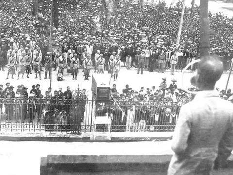 Nhớ lời dặn 'đồng bào phê bình cán bộ' nhân dịp Bác Hồ về thăm Nam Định