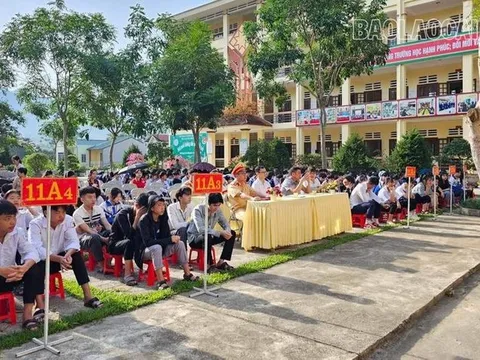 Lào Cai: Tuyên truyền an toàn giao thông đường thủy, phòng, chống đuối nước cho hơn 600 học sinh