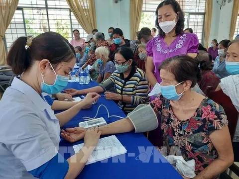 Thầy thuốc trẻ Bến Tre tình nguyện vì sức khỏe cộng đồng