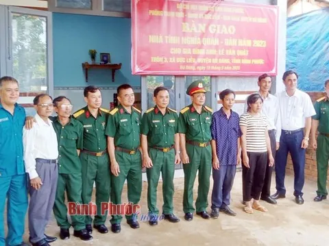 Bình Phước: Bàn giao nhà 'Tình nghĩa quân - dân' tại Bù Đăng