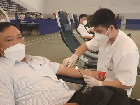 Chân dung người đàn ông 50 lần hiến máu