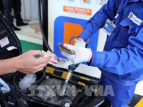 Giá xăng tăng nhẹ từ 15 giờ chiều nay (22/5)