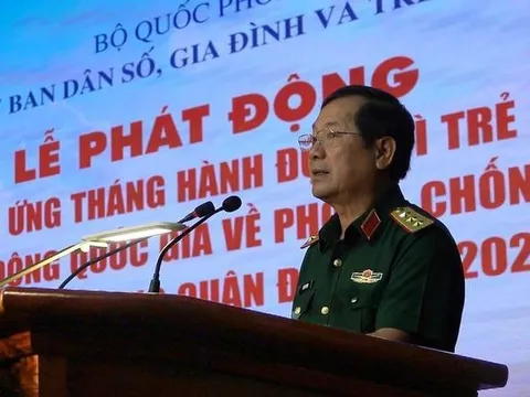 Tiếp tục nhân rộng các chương trình, mô hình 'Nâng bước em tới trường', 'Con nuôi đồn Biên phòng'