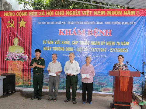 Hà Nội: Khám sức khỏe, tư vấn, cấp thuốc miễn phí cho hơn 140 cho đối tượng chính sách