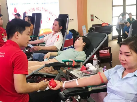 Thái Nguyên: Trên 350 công nhân lao động tham gia hiến máu nhân đạo
