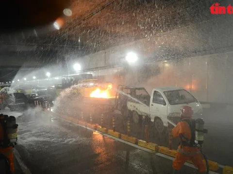 Hàng nghìn người diễn tập chống cháy nổ, cứu nạn tại hầm vượt sông Sài Gòn