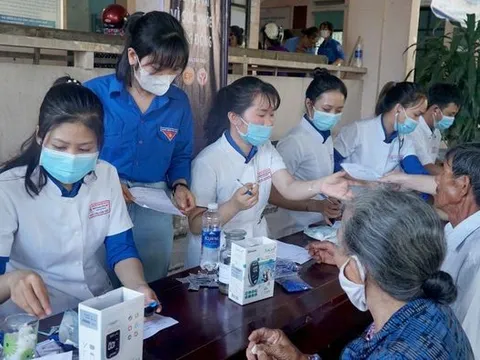 Thừa Thiên - Huế: Khám, cấp phát thuốc miễn phí cho 500 người dân