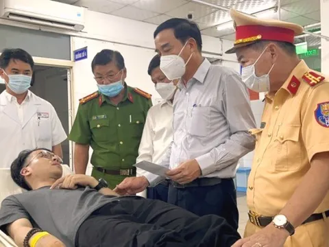 Chủ tịch UBND TP Đà Nẵng thăm hỏi, động viên nạn nhân vụ tai nạn giao thông trên cao tốc La Sơn - Túy Loan