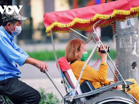 Việt Nam cần kịch bản ứng phó chủ động sau khi công bố hết dịch COVID-19